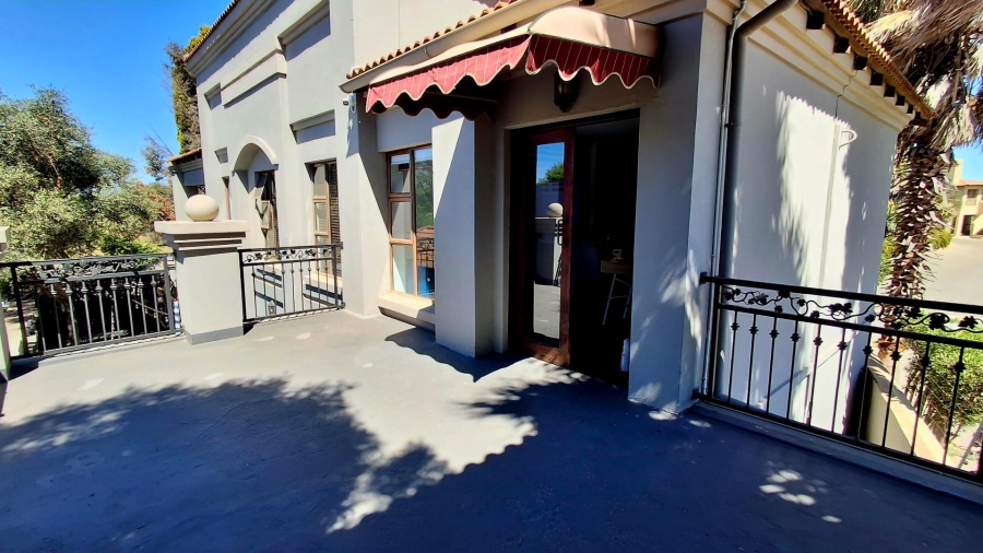5 Bedroom Property for Sale in Roodia Free State
